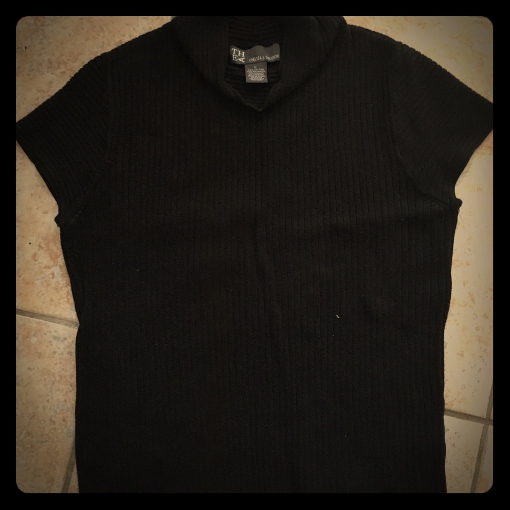 Chelsea and Theodore Black short sleeve sweater